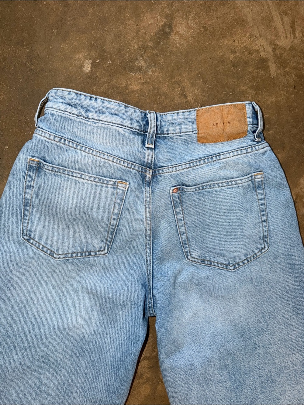 &Denim High Waist Baggy Loose Fit Distressed Jeans Size 6 Light Wash Denim - Picture 9 of 10